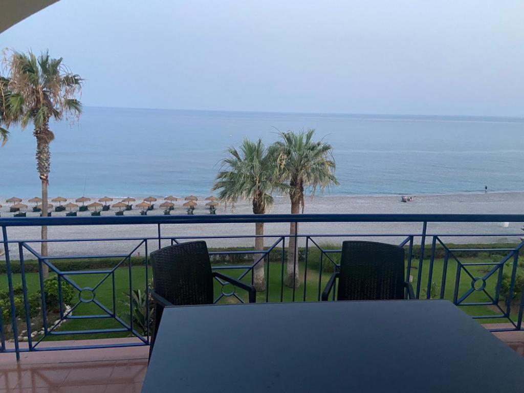 Apartamento Frontal Al Mar Penoncillo Appartement Málaga